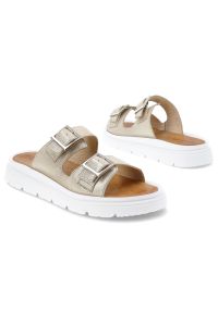 Złote Klapki Wasak Wygodne Obuwie Damskie. Okazja: na spacer, na co dzień. Kolor: złoty. Materiał: skóra. Sezon: lato. Styl: casual, wakacyjny #3