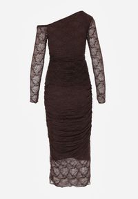 Born2be - Brązowy Koronkowy Komplet Dopasowana Spódnica i Bluzka na Jedno Ramię Calonara. Kolor: brązowy. Materiał: koronka #5