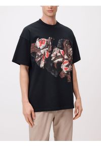 Reserved - T-shirt oversize z nadrukiem - czarny. Kolor: czarny. Materiał: bawełna, dzianina. Wzór: nadruk #1