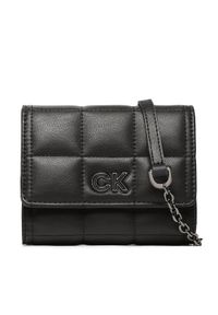 Calvin Klein Torebka Re-Lock Quilt Trifold Md W/Strap K60K610476 Czarny. Kolor: czarny. Materiał: skórzane