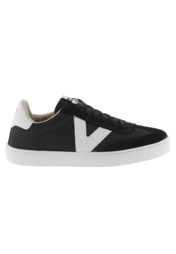 VICTORIA - Monochromatyczne buty sportowe z dwoiny berlińskiej i nylonu Victoria. Kolor: czarny. Materiał: nylon