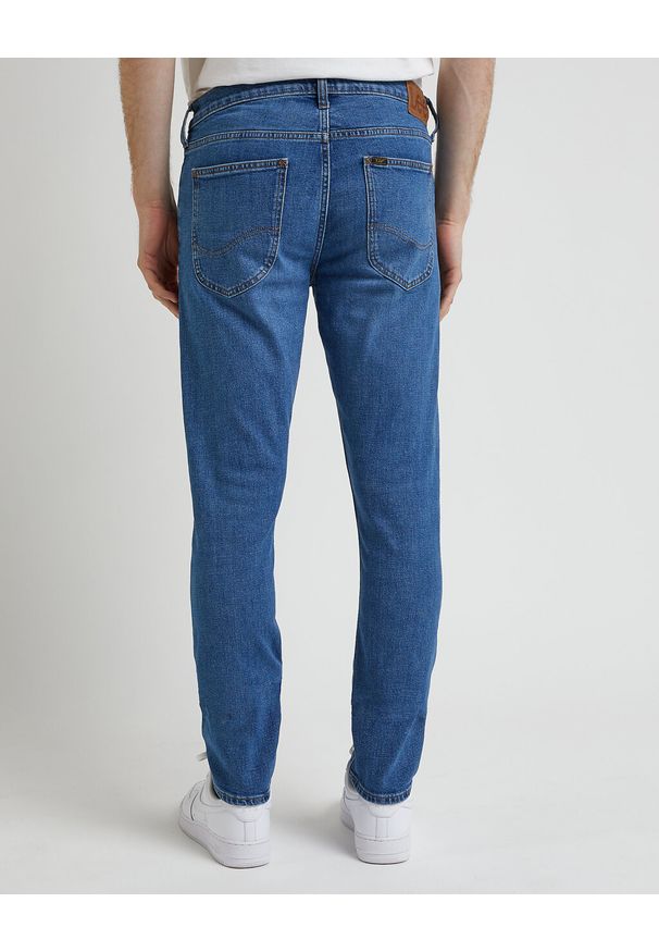 Lee - LEE LUKE MĘSKIE SPODNIE JEANSOWE JEANS DŻINSY BLUE SHADOW MID L719IAA27 112338457
