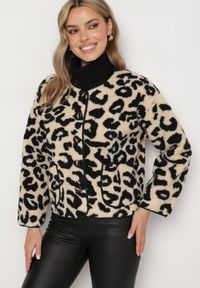 Born2be - Beżowa Panterkowa Futrzana Kurtka z Kieszeniami Sewilaine. Okazja: na co dzień. Kolor: beżowy. Materiał: futro. Styl: casual, elegancki #1