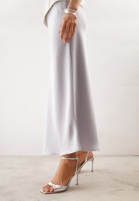 Renee - Srebrne Sandały VICES na Szpilce z Kwadratowym Noskiem Viviene. Okazja: na wesele, na ślub cywilny. Zapięcie: sprzączka. Kolor: srebrny. Obcas: na szpilce. Styl: elegancki. Wysokość obcasa: średni #1