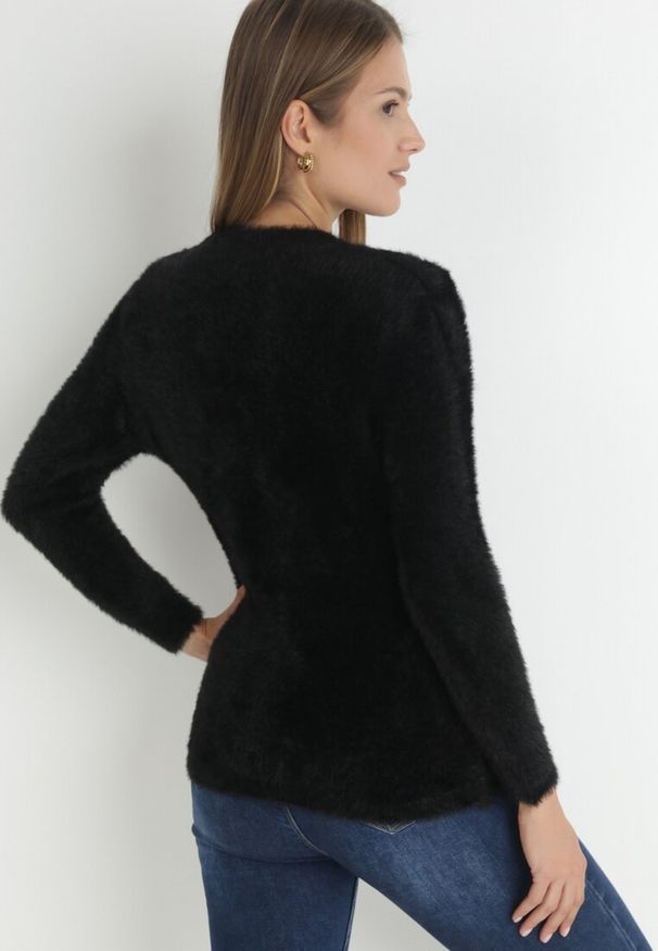 Born2be - Czarny Sweter Wełniany Voma. Okazja: na co dzień. Kolor: czarny. Materiał: wełna. Długość rękawa: długi rękaw. Długość: długie. Styl: klasyczny, casual, elegancki