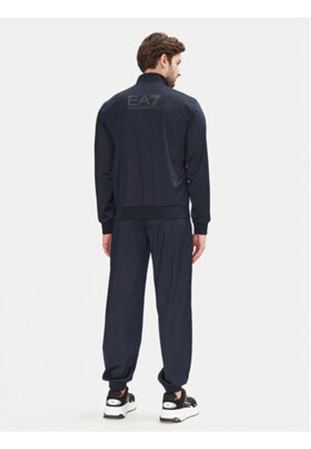 EA7 Emporio Armani Dres 7M000237 AF12449 UB102 Granatowy Regular Fit. Kolor: niebieski. Materiał: syntetyk