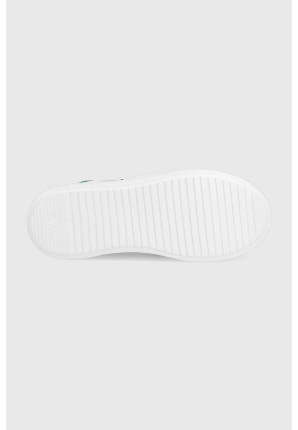 Guess buty dziecięce kolor szary. Nosek buta: okrągły. Zapięcie: sznurówki. Kolor: szary. Materiał: skóra, guma. Obcas: na platformie