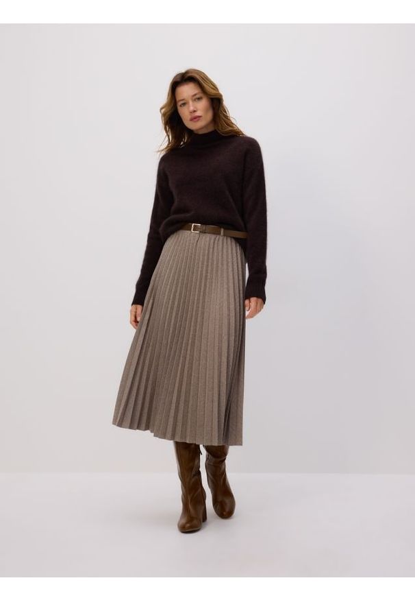 Reserved - Plisowana spódnica midi z paskiem - beżowy. Kolor: beżowy. Materiał: dzianina