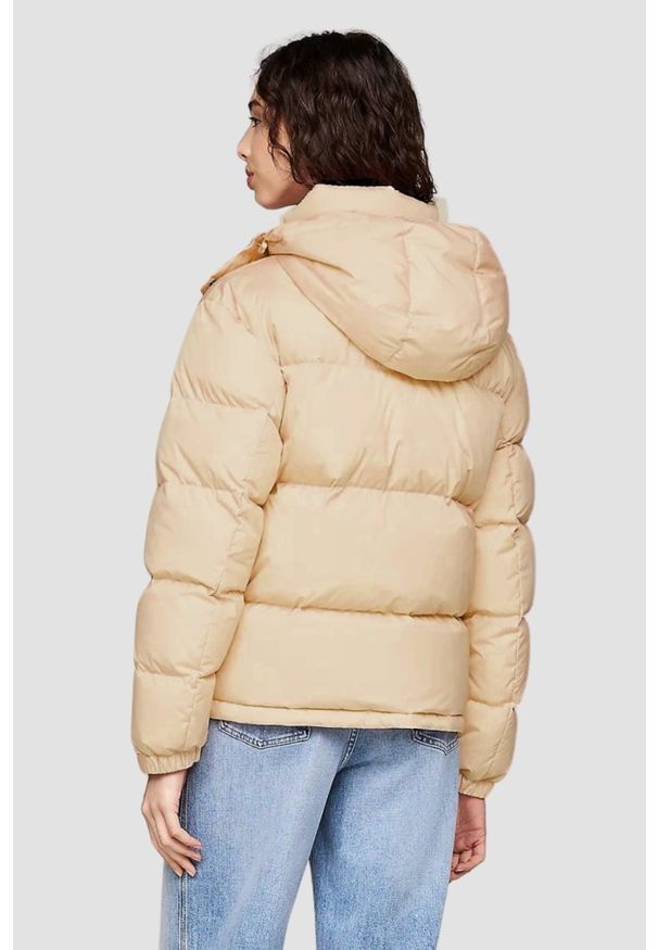 Tommy Jeans - TOMMY JEANS Żółta pikowana damska kurtka, Rozmiar M. Kolor: żółty. Materiał: poliester. Długość rękawa: długi rękaw. Długość: długie. Styl: elegancki