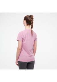 Koszulka damska Puma Gym & Pilates. Kolor: różowy. Materiał: bawełna. Sport: joga i pilates