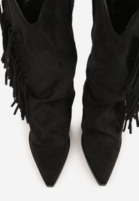 Renee - Czarne Botki Kowbojki na Słupku Ozdobione Frędzlami i Wywiniętą Cholewką Aedime. Okazja: na co dzień. Kolor: czarny. Szerokość cholewki: normalna. Wzór: aplikacja. Obcas: na słupku. Styl: casual #5