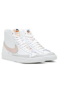 Buty do chodzenia damskie Nike W Blazer Mid 77. Wysokość cholewki: za kostkę. Zapięcie: sznurówki. Kolor: różowy. Materiał: materiał. Szerokość cholewki: normalna. Sport: turystyka piesza