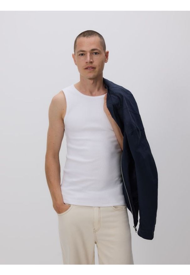 Reserved - Bawełniany tank top - biały. Kolor: biały. Materiał: bawełna