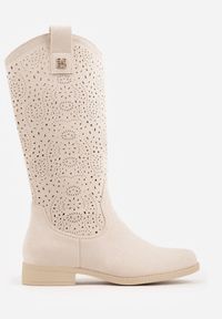 Born2be - Beżowe Botki Ażurowe Ozdobione Metaliczną Aplikacją Iomosa. Okazja: na co dzień, do pracy. Kolor: beżowy. Materiał: prążkowany, skóra. Wzór: ażurowy, aplikacja. Styl: casual, elegancki #4