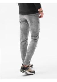 Ombre Clothing - Spodnie męskie jeansowe z dziurami REGULAR FIT - szare V2 P1024 - XXL. Okazja: na co dzień. Kolor: szary. Materiał: jeans. Styl: casual, klasyczny #4