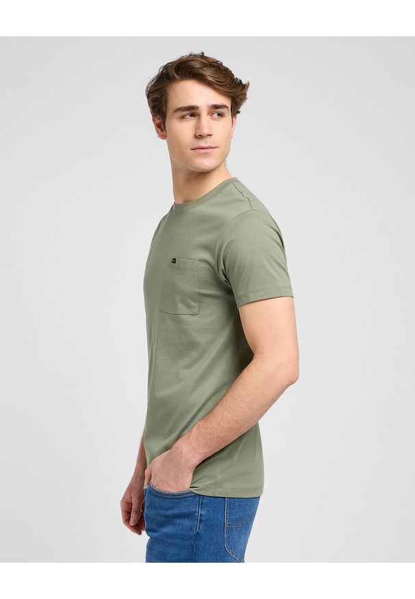 Lee - MESKA KOSZULKA LEE ULTIMATE POCKET TEE OLIVE STONE 112370494