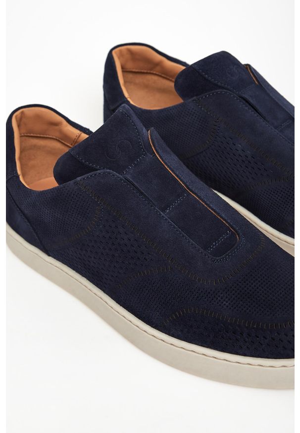 Sneakersy męskie zamszowe CESARE CASADEI. Materiał: zamsz