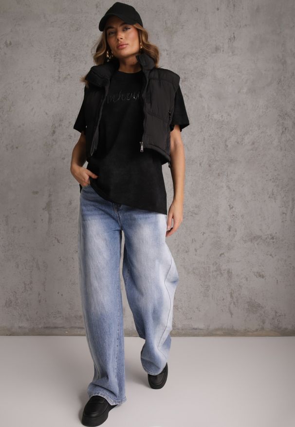 Renee - Czarny Oversizowy T-shirt z Bawełny Zdobiony Haftem z Cekinami Marivia. Okazja: na co dzień. Kolor: czarny. Materiał: bawełna. Wzór: aplikacja, haft. Styl: elegancki, casual