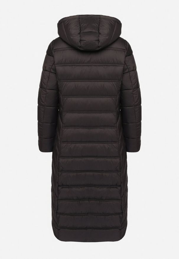 Born2be - Czarna Kurtka Pikowana o Długim Fasonie z Odpinanym Kapturem Reanora. Okazja: na co dzień, na spacer, do pracy. Kolor: czarny. Materiał: dzianina, jeans. Długość rękawa: długi rękaw. Długość: długie. Styl: casual