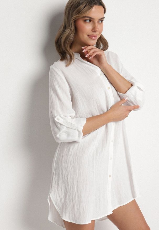 Born2be - Biała Sukienka Oversize z Bawełny o Prostym Kroju Koszulowym Elanistra. Okazja: na co dzień. Kolor: biały. Materiał: bawełna. Typ sukienki: oversize, koszulowe, proste. Styl: casual, elegancki