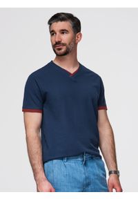 Ombre Clothing - T-shirt męski z kontrastowymi wstawkami i dekoltem w serek – granatowy V1 - Rozmiar: XXL. Okazja: na co dzień. Typ kołnierza: dekolt w serek. Kolor: niebieski. Materiał: materiał, bawełna, dzianina. Długość: krótkie. Styl: casual, sportowy