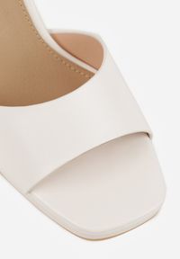 Born2be - Białe Sandały VICES na Słupku i Platformie z Wkładką ze Skóry Naturalnej Azimara. Okazja: na randkę, na ślub cywilny, na wesele. Zapięcie: pasek. Kolor: biały. Materiał: skóra. Obcas: na platformie. Styl: wizytowy #5