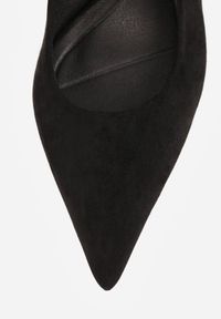 Renee - Czarne Czółenka Slingback VICES na Kaczuszce Anatera. Okazja: na co dzień. Zapięcie: bez zapięcia. Kolor: czarny. Materiał: zamsz, jeans. Obcas: na szpilce. Styl: casual, elegancki. Wysokość obcasa: średni #4