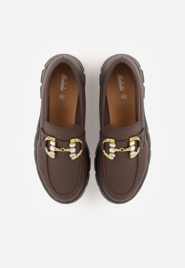 Renee - Brązowe Mokasyny na Platfromie w Stylu Chunky Ozdobione Cyrkoniami i Klamrą Tenisea. Zapięcie: klamry. Kolor: brązowy. Materiał: jeans. Wzór: aplikacja. Obcas: na platformie. Styl: elegancki