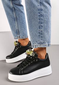 Renee - Czarne Sneakersy z Kolorowymi Kryształami na Platformie Dolapse. Nosek buta: okrągły. Zapięcie: sznurówki. Kolor: czarny. Wzór: kolorowy. Obcas: na platformie. Wysokość obcasa: niski #2