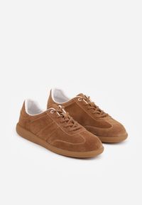 Born2be - Brązowe Sneakersy z Zamszu Naturalnego ze Skórzaną Wkładką i Przeszyciami Muririal. Okazja: na co dzień. Kolor: brązowy. Materiał: zamsz, skóra. Wzór: nadruk #7