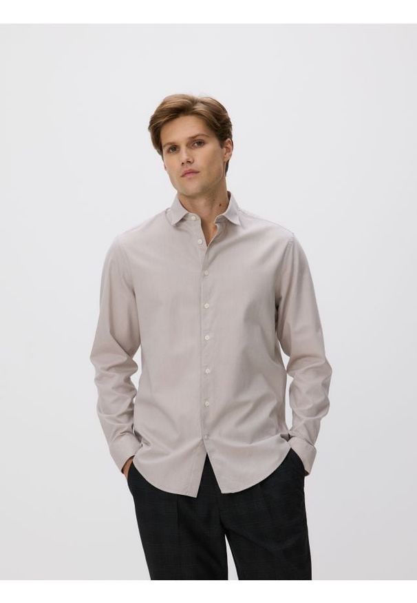 Reserved - Koszula slim z bawełny egipskiej - beżowy. Kolor: beżowy. Materiał: bawełna