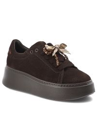 CheBello - Brązowe Sneakersy Chebello Zamszowe Obuwie Damskie. Okazja: na co dzień. Zapięcie: sznurówki. Kolor: brązowy. Materiał: zamsz. Szerokość cholewki: normalna. Obcas: na platformie. Styl: casual, elegancki, klasyczny #1