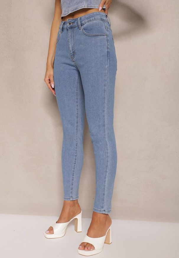 Renee - Jasnoniebieskie Jeansy Skinny High Waist Sepilvia. Okazja: na co dzień. Stan: podwyższony. Kolor: niebieski. Wzór: aplikacja. Styl: klasyczny, elegancki, casual