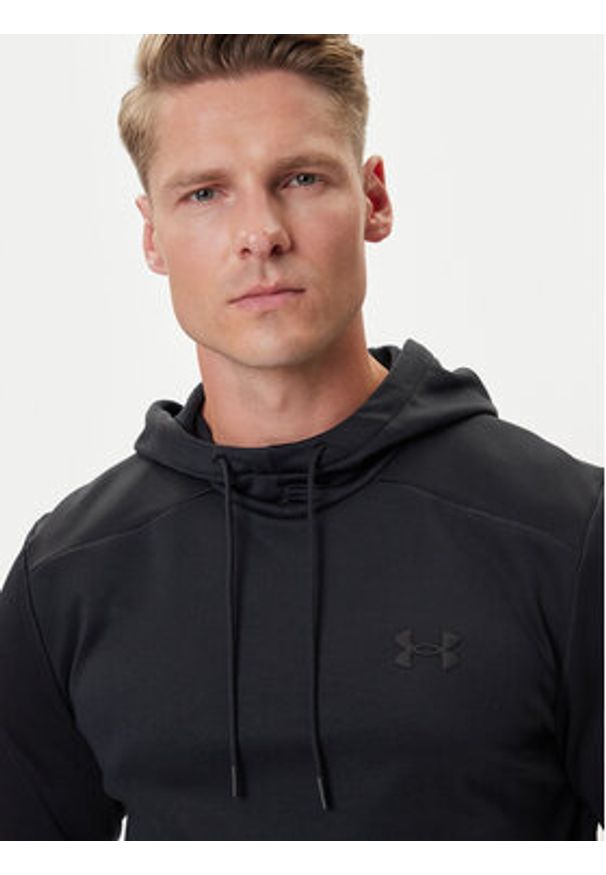 Under Armour Bluza UA Armour Fleece Hoodie 1373353 Czarny Regular Fit. Kolor: czarny. Materiał: syntetyk