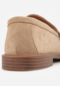 Renee - Beżowe Mokasyny VICES z Wkładką ze Skóry Naturalnej Ozdobione Chwostami Maritune. Okazja: na co dzień. Kolor: beżowy. Materiał: skóra. Wzór: aplikacja. Styl: casual, elegancki #8