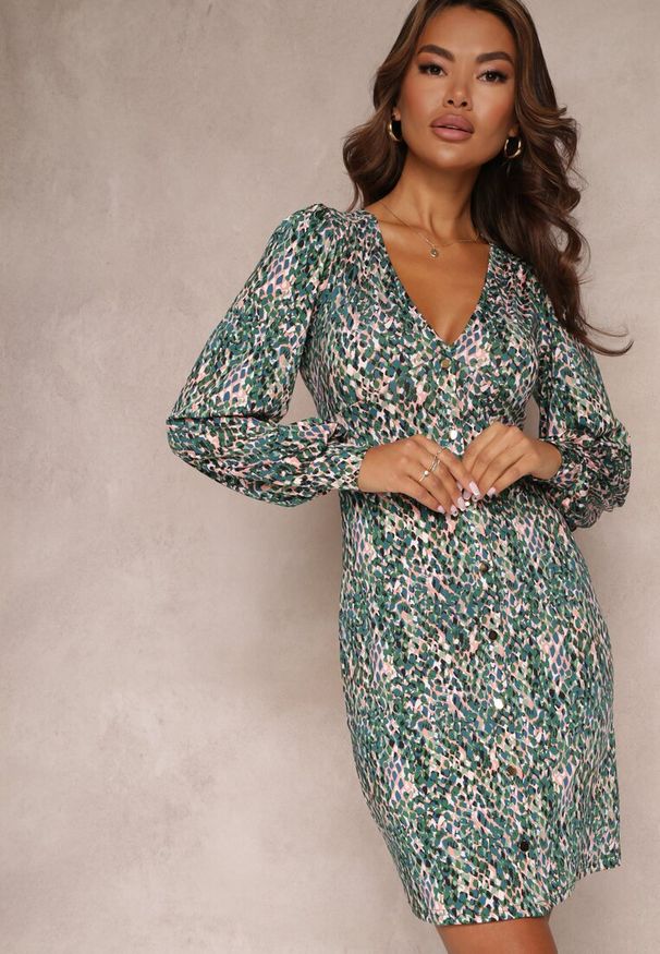Renee - Zielona Wzorzysta Sukienka Mini z Głębokim Dekoltem i Mankietami Leossa. Kolor: zielony. Długość rękawa: długi rękaw. Długość: mini