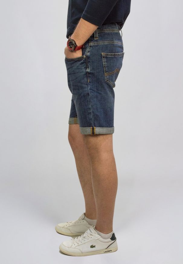 Męskie szorty Mustang Style Chicago Shorts Z Denim Blue 1016977 5000 883. Materiał: denim
