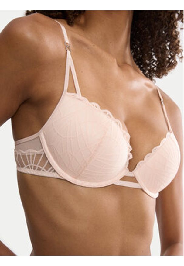 Triumph Biustonosz push-up That Night In Vegas 10224875 Beżowy. Kolor: beżowy. Materiał: syntetyk. Rodzaj stanika: push-up