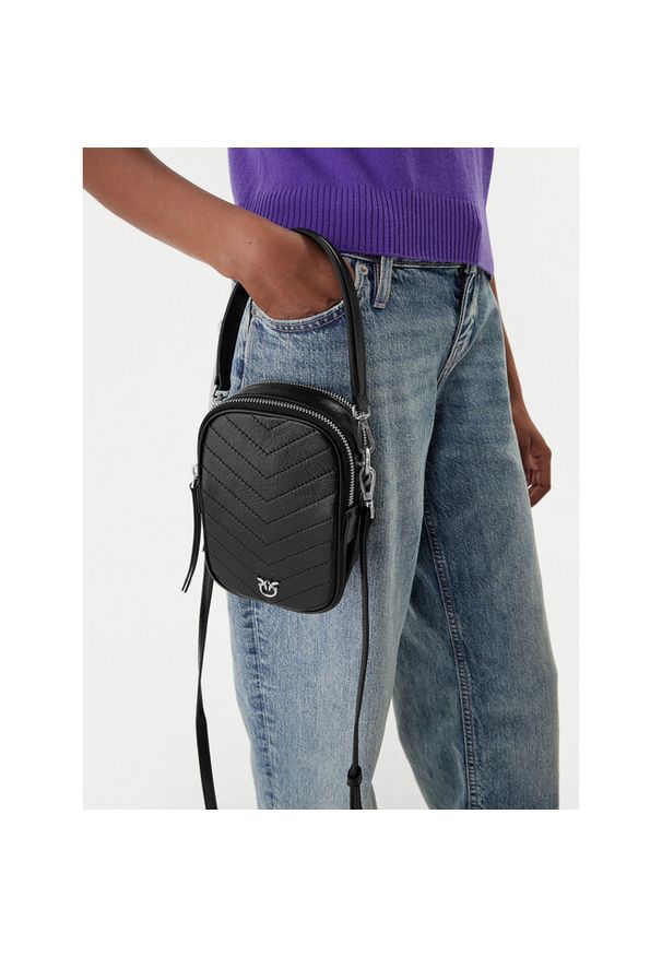 Pinko - Torebka PINKO. Kolor: czarny