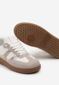 Born2be - Biało-Złote Sneakersy Tenisówki na Kauczukowej Podeszwie Ondriama. Nosek buta: okrągły. Zapięcie: sznurówki. Kolor: biały. Materiał: kauczuk. Obcas: na obcasie. Wysokość obcasa: niski #3