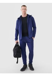 4f - 4F Longsleeve treningowy szybkoschnący męski - czarny L. Kolor: czarny. Materiał: dzianina, włókno, syntetyk, materiał, elastan. Długość rękawa: długi rękaw. Długość: długie. Wzór: gładki, ze splotem, jednolity. Sport: fitness