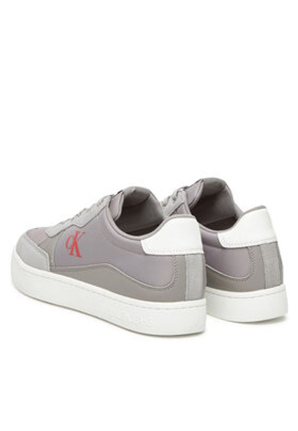Calvin Klein Jeans Sneakersy Classic Cupsole Mg Nylon Mix YM0YM01304 Szary. Kolor: szary. Materiał: skóra