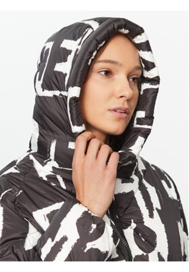 Deha Kurtka puchowa D93840 Czarny Regular Fit. Kolor: czarny. Materiał: syntetyk