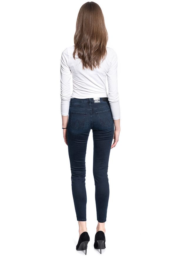 Wrangler - SPODNIE DAMSKIE WRANGLER SKINNY SOFT BLUE W28KJV51J 112128286