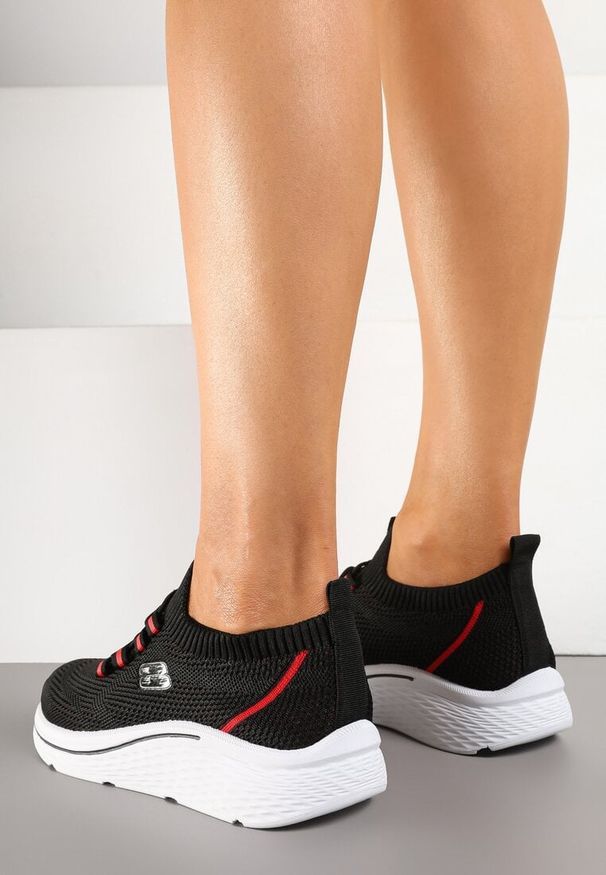 Born2be - Czarne Buty Sportowe Sneakersy z Elastyczną Siateczkową Cholewką Telandrela. Okazja: na co dzień, na spotkanie biznesowe. Kolor: czarny. Szerokość cholewki: normalna