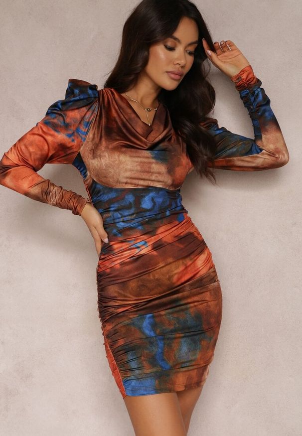 Renee - Pomarańczowa Sukienka Tie-Dye z Bufiastym Rękawem Arona. Okazja: na co dzień. Kolor: pomarańczowy. Typ sukienki: dopasowane. Styl: elegancki, casual