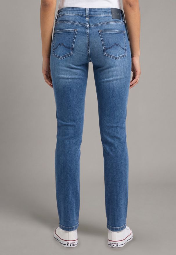 Damskie Spodnie Jeansowe Mustang Style Rebecca Slim Denim Blue 1016989 5000 682