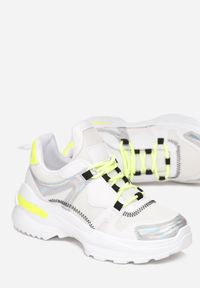 Born2be - Biało-Żółte Sneakersy Whitfal. Kolor: biały. Materiał: materiał. Szerokość cholewki: normalna. Wzór: aplikacja #3