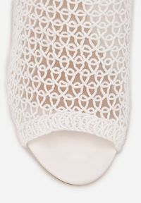 Renee - Białe Eleganckie Ażurowe Sandały Vices na Szpilce Nelithin. Okazja: na spotkanie biznesowe. Kolor: biały. Wzór: ażurowy. Obcas: na szpilce. Styl: elegancki #6