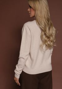 Renee - Beżowy Casualowy Sweter z Wełną i Wiskozą Lussare. Okazja: na co dzień. Kolor: beżowy. Materiał: wełna, wiskoza. Styl: casual #3